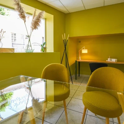 Bureau fermé  idéal pour votre activité professionnelle à Salon-de-Provence