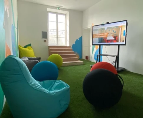 Salle de réunion  idéal pour votre activité professionnelle à Salon-de-Provence
