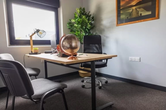 Bureau fermé  idéal pour votre activité professionnelle à Semur-en-Auxois