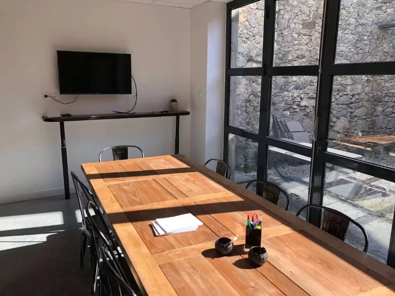 Salle de réunion  idéal pour votre activité professionnelle à Tain-l'Hermitage