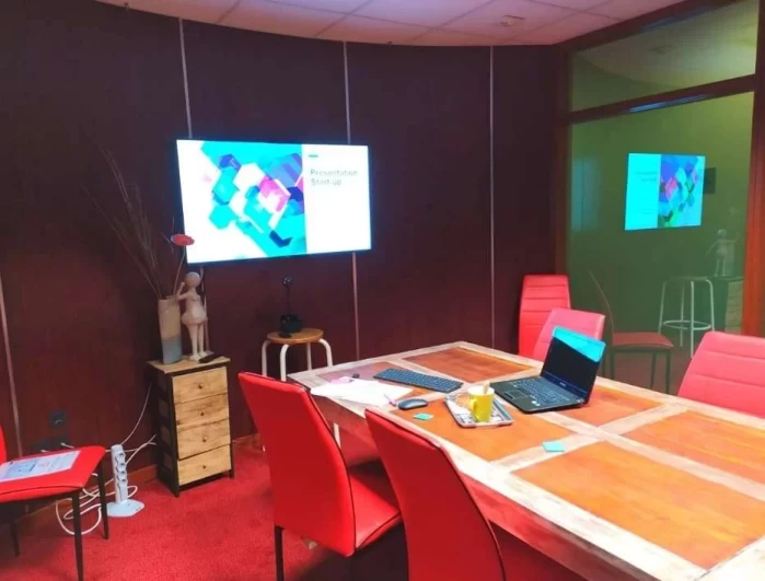 Salle de réunion  idéal pour votre activité professionnelle à Thonon-les-Bains