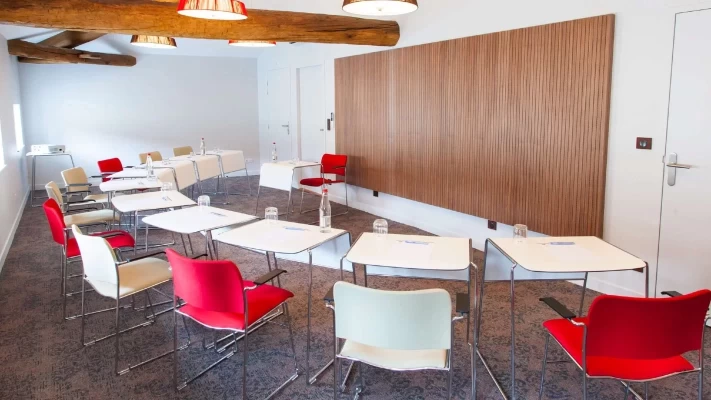 Salle de réunion  idéal pour votre activité professionnelle à Toulon