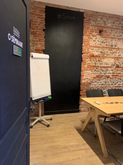 Salle de réunion  idéal pour votre activité professionnelle à Toulouse