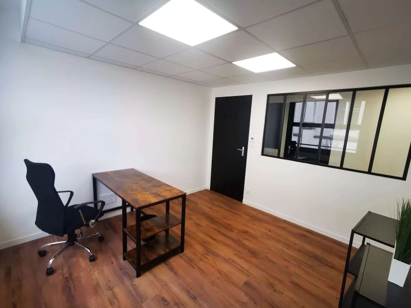 Bureau fermé  idéal pour votre activité professionnelle à Tours