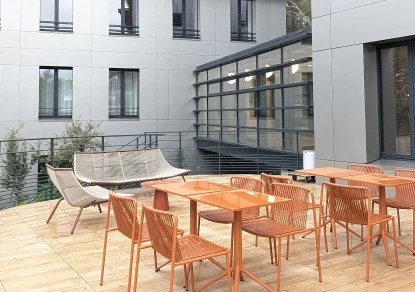 Bureau fermé  idéal pour votre activité professionnelle à Valbonne