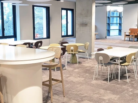 Plateau privé  idéal pour votre activité professionnelle à Valbonne