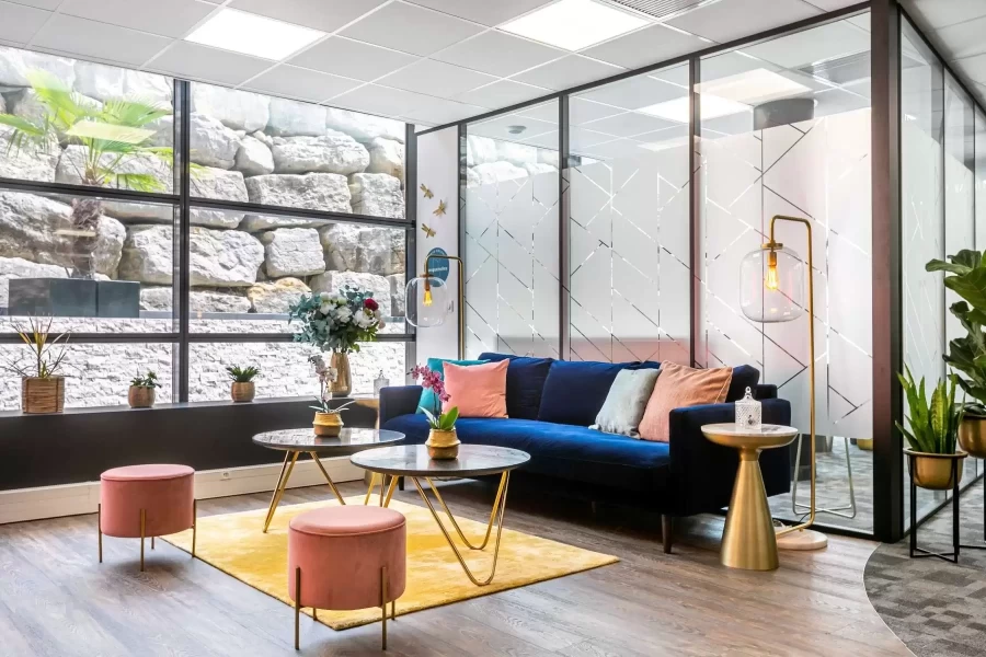 Bureau fermé  idéal pour votre activité professionnelle à Valbonne