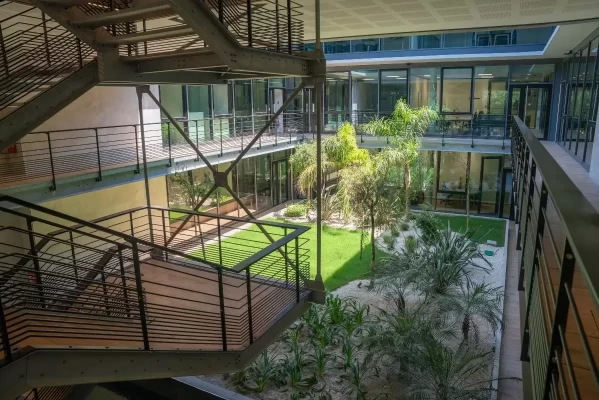 Bureau fermé  idéal pour votre activité professionnelle à Valbonne