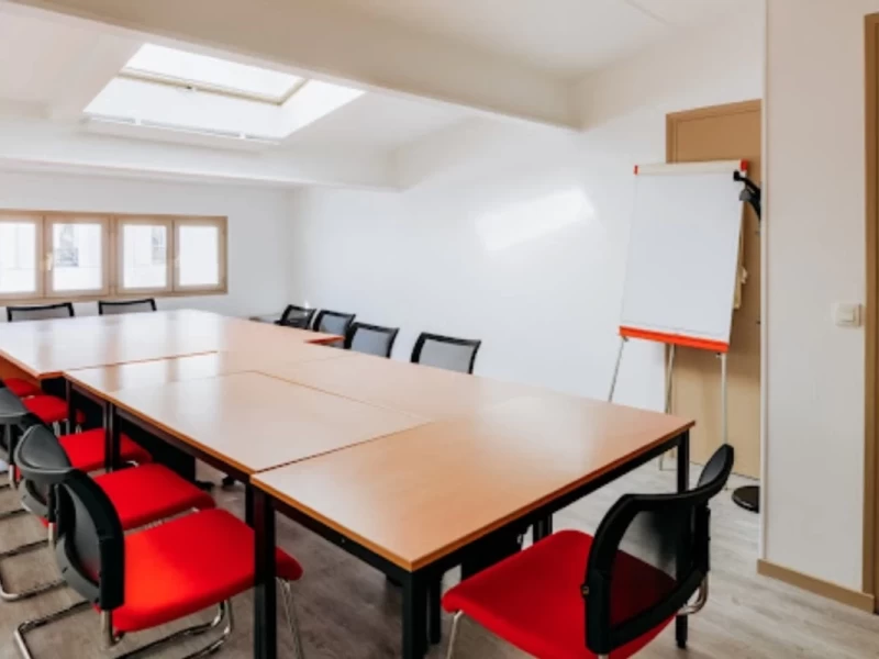 Bureau fermé  idéal pour votre activité professionnelle à Versailles