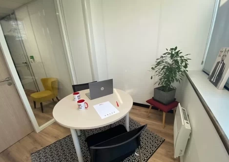 Bureau fermé  idéal pour votre activité professionnelle à Villeneuve-d'Ascq