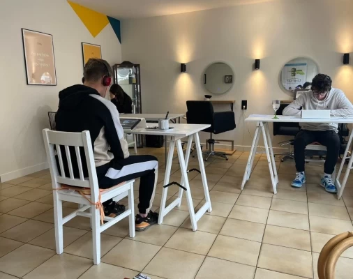 Bureau fermé  idéal pour votre activité professionnelle à Villeneuve-sur-Lot