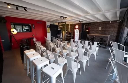 Salle de réunion  idéal pour votre activité professionnelle à Vire-Normandie