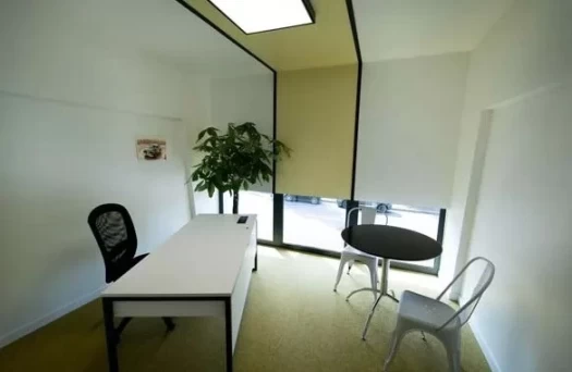 Bureau fermé  idéal pour votre activité professionnelle à Vire-Normandie